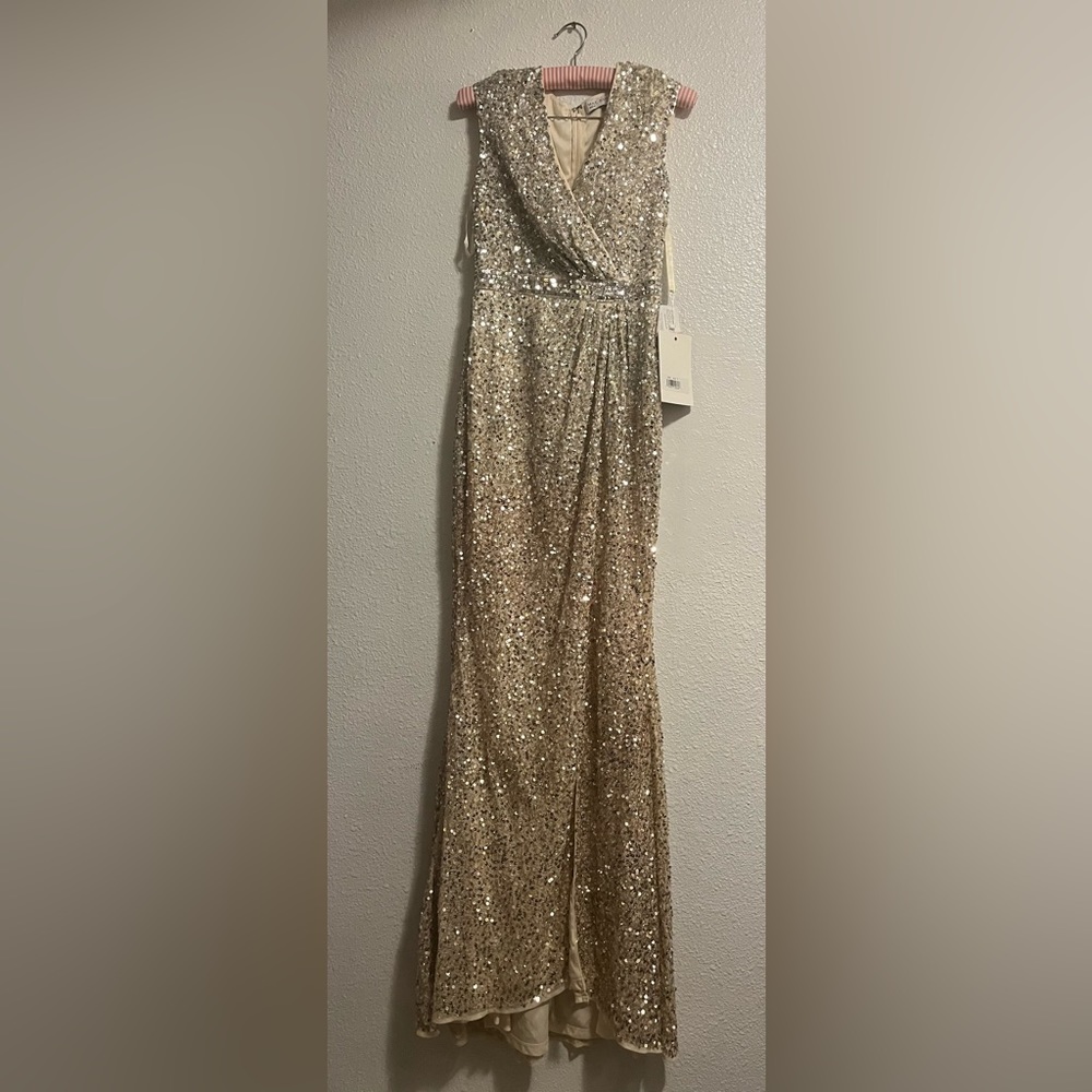 *Mac Duggal Cap Sleeve Sequined High Slit Gown Size 2 NWTC - Picture 4 of 9